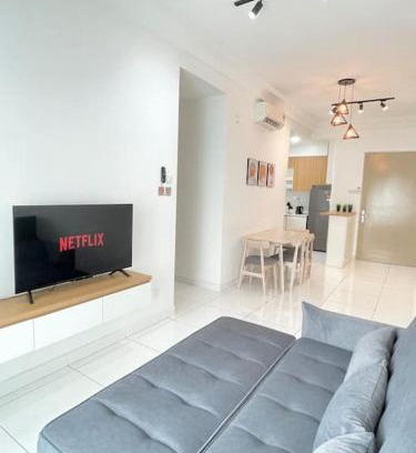 Taman Bukit Mewah Apartment | 1min to Paradigm Mall 2to 5pax Platino MujiStyle
