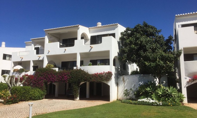 Alvor Apartment | 1st Flr Sea View Apartment Set In Landscaped Gardens With Communal Outdoor Pool