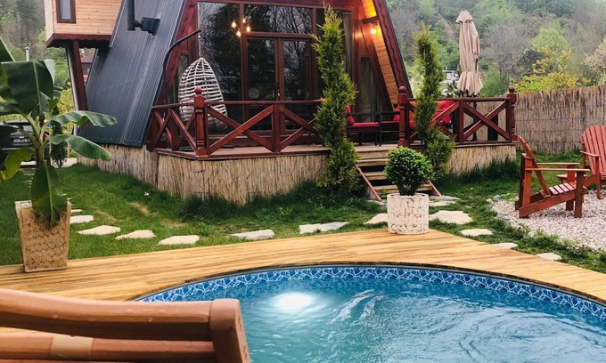 Sapanca House | 2+1 Heated Pool-Fireplace-Sheltered 5 Person Bungalow in Sapanca Memnuniye