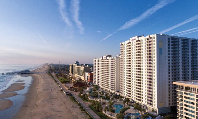 Daytona Beach Condo | 2/14-17 DAYTONA BEACH OCEAN WALK 3 BED DLX OCEAN FRONT UNIT SLEEP 10 500 RACE