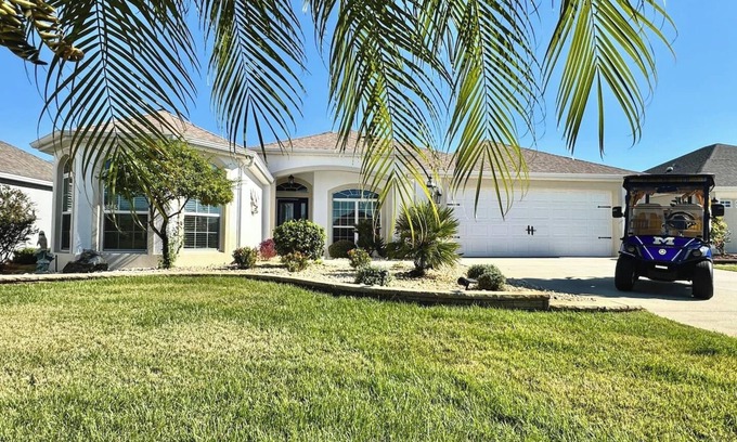 Dunedin House | 2/3 in The Village of Dunedin