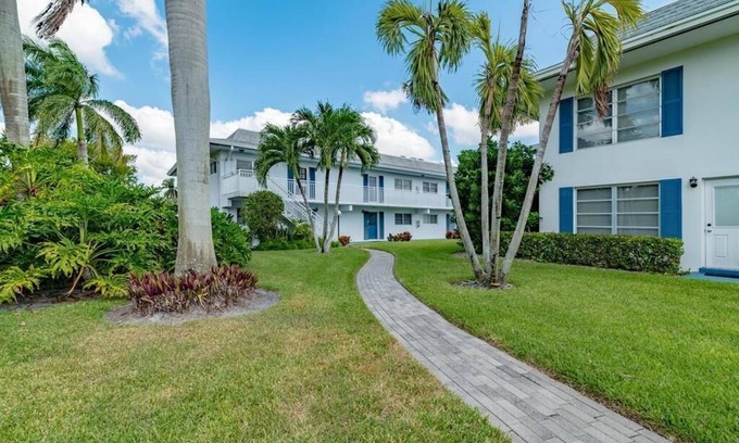 Moorings Condo | 2 Bed, 2 Bath Condo with Pool in The Moorings 🌴 Less than a mile to the Gulf 🌊