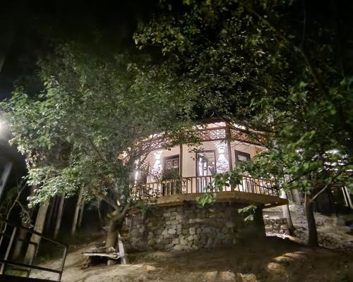 Hunza Ski Chalet | 2 Bed Chalet - Yasam Cloud Nine And a Half Hunza