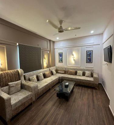 D.H.A. Apartment | 2 Bed Condo With Lift And Drawing Dining