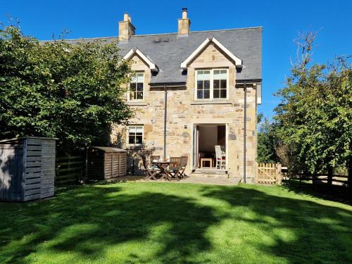 Chathill House | 2 Bed in Nr Beadnell 77990