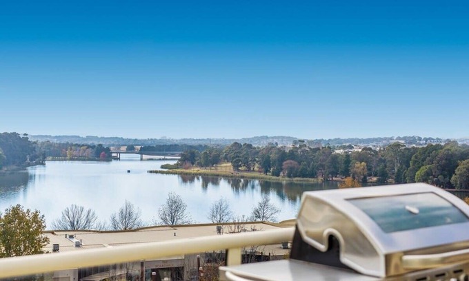 Belconnen Apartment | 2-Bed Unit with Balcony, BBQ & Stunning Lake Views