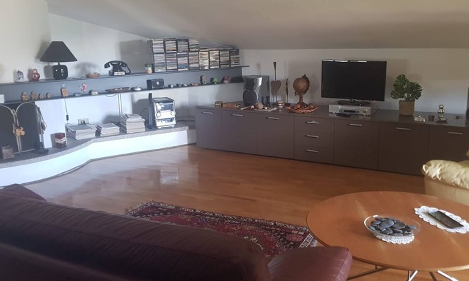 Chef-Lieu Apartment | 2 Bedroom Apartment in SAINT CHRISTOPHE (Aosta)