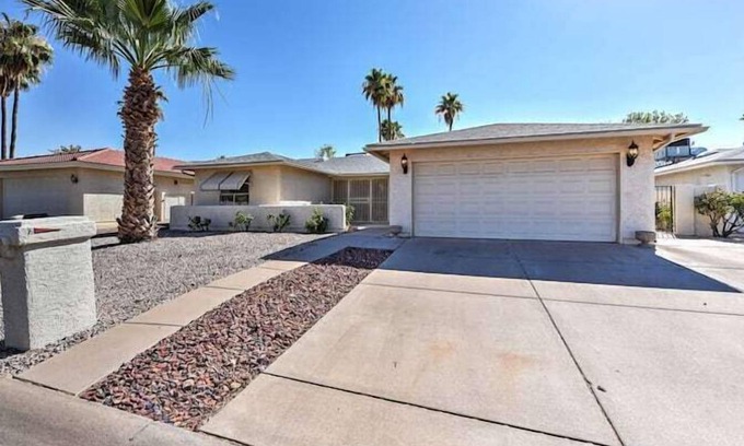 Cottonwood Apartment | 2 Bedroom 656075 by Houzlet