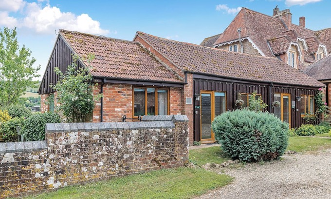 Woolland Cottage | 2 bedroom accommodation in Blandford Forum