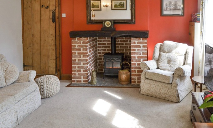 Winterton-on-Sea Cottage | 2 bedroom accommodation in Winterton-on-Sea