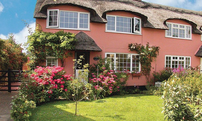 Winterton-on-Sea Cottage | 2 bedroom accommodation in Winterton-on-Sea