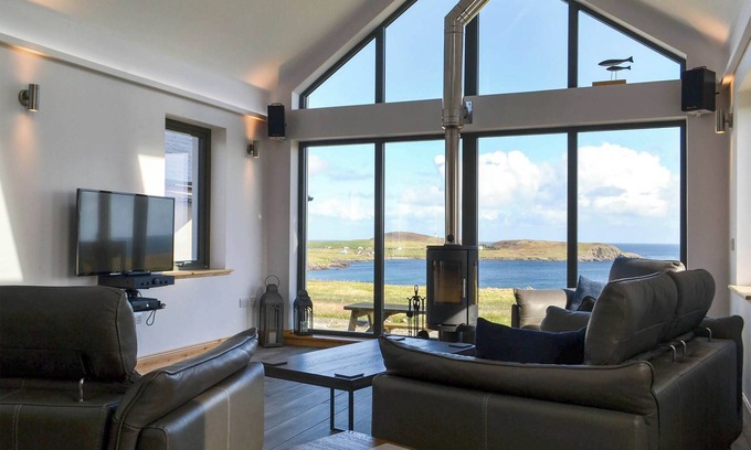 Isle of Lewis Cottage | 2 bedroom accommodation in Aird, near Stornoway