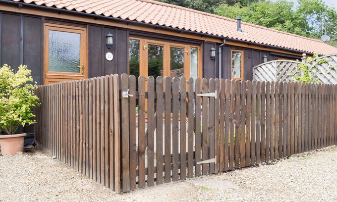 Thorpe Market Cottage | 2 bedroom accommodation in Thorpe Market