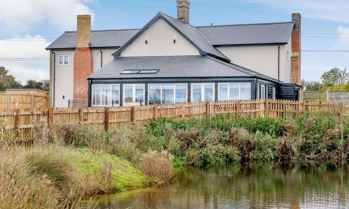 Halesworth Cottage | 2 bedroom accommodation in Heveningham, near Halesworth