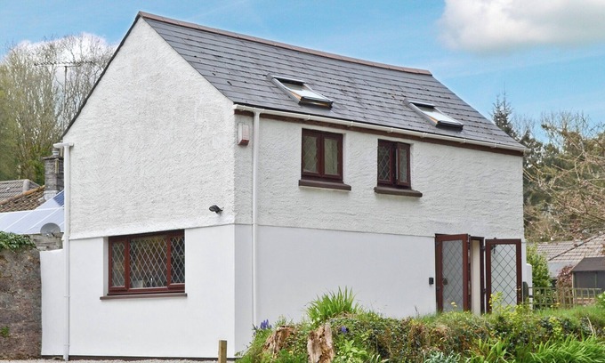 Boscundle Cottage | 2 bedroom accommodation in Tregrehan, near St Austell