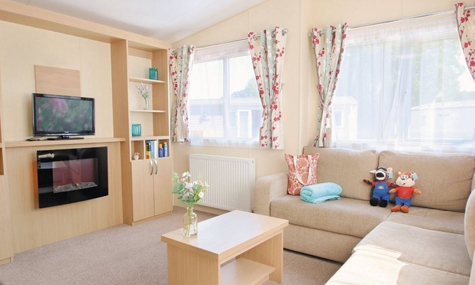 Ringwood House | 2 bedroom accommodation in St. Leonards, Ringwood