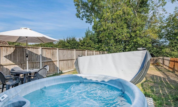 Yaxham Cottage | 2 bedroom accommodation in Yaxham, Dereham