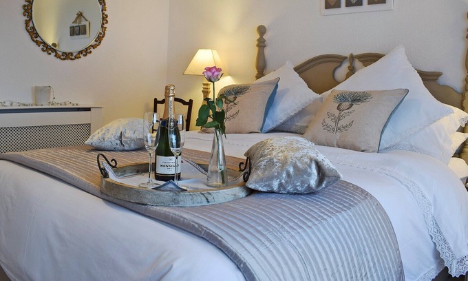 Crieff Cottage | 2 bedroom accommodation in Crieff