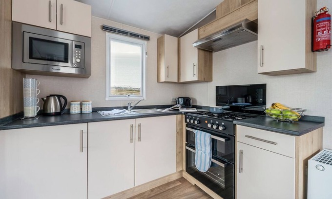Hamble-le-Rice House | 2 bedroom accommodation in Hamble