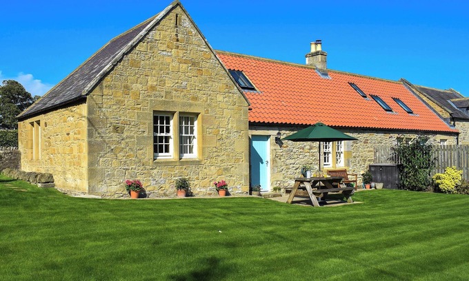 Rock Cottage | 2 bedroom accommodation in Rock