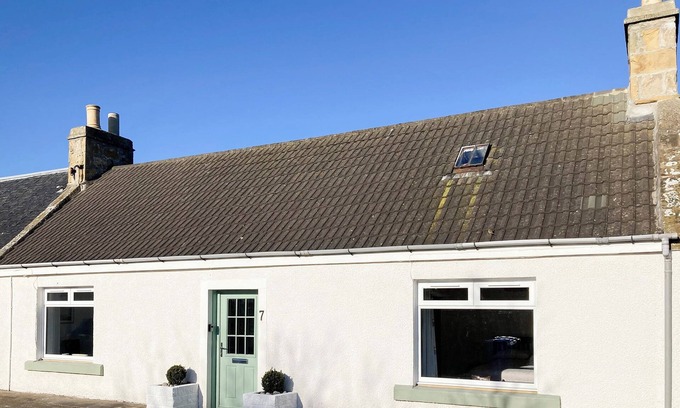Fearn Cottage | 2 bedroom accommodation in Balintore, near Tain
