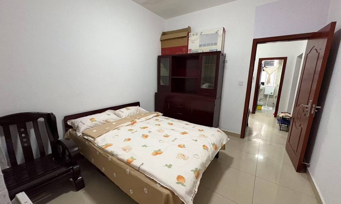 Kai Fu Apartment | 2-bedroom apartment in the heart of Chang Sha city with WiFi, AC