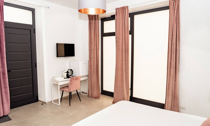 Santa Lucia Apartment | 2 bedroom apartment in syracuse