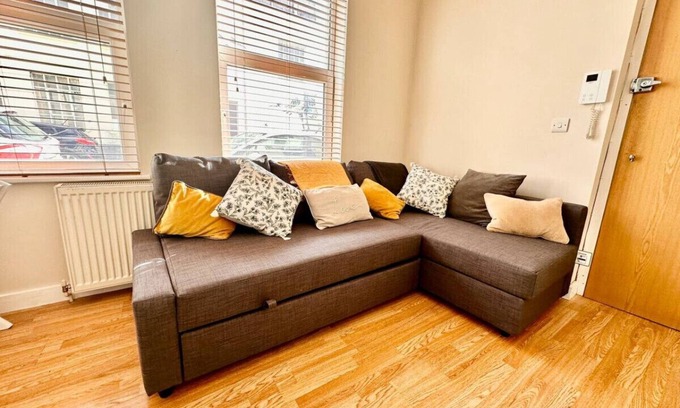 Lewisham Apartment | 2 bedroom apartment in SE13
