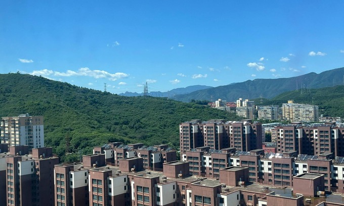 Shijingshan Apartment | 2-bedroom apartment with mountain view 8 minutes to the metro,most livable area