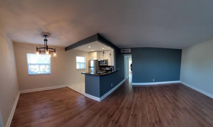 Kings Point Condo | 2 Bedroom Condo 436628 by Houzlet