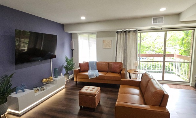 Columbia Condo | 2 Bedroom Condo in Central Columbia