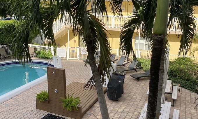 Harbor Village Condo | 2 bedroom condo in quiet, 16 unit, non smoking complex