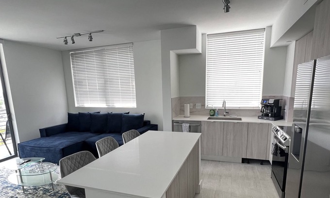 Riverwalk Fort Lauderdale Condo | 2 BEDROOM CONDO ON LAS OLAS/FORT LAUDERDALE with balcony