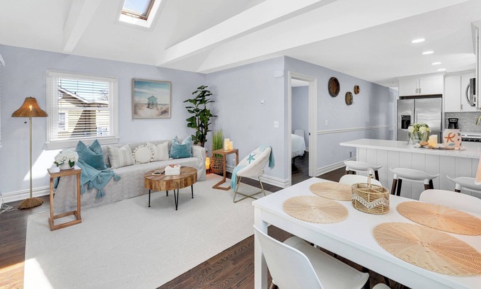 Wall House | 2 bedroom + den on the Jersey Shore, Lake Como with AC, WiFi, BBQ and Fire Pit