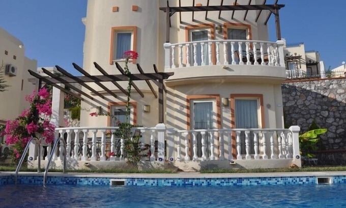 Gulluk Villa | 2 BEDROOM DETACHED VILLA WITH PRIVATE POOL