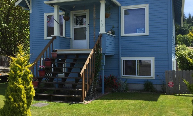 Mukilteo Apartment | 2-bedroom Fully Furnished Apartment In Nice Neighborhood