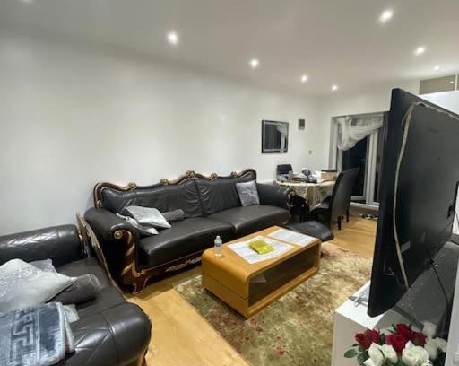 Lady Margaret House | 2 Bedroom House - West London