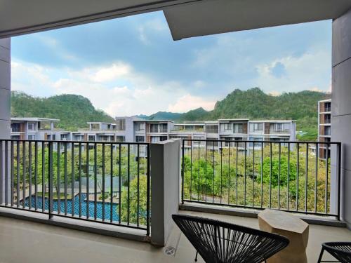 Phaya Yen Apartment | 2 Bedroom Khaoyai Poolsuite by Nancy
