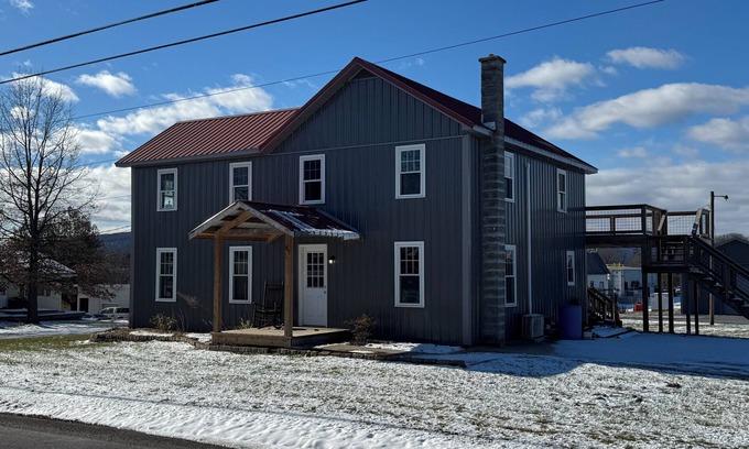 Muncy Apartment | 2 Bedroom Live/Work Apartment in the Heart of Pennsdale