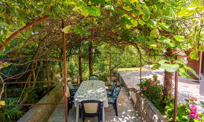 Municipality of Omisalj Apartment | 2 bedroom lovely apartment in Omisalj