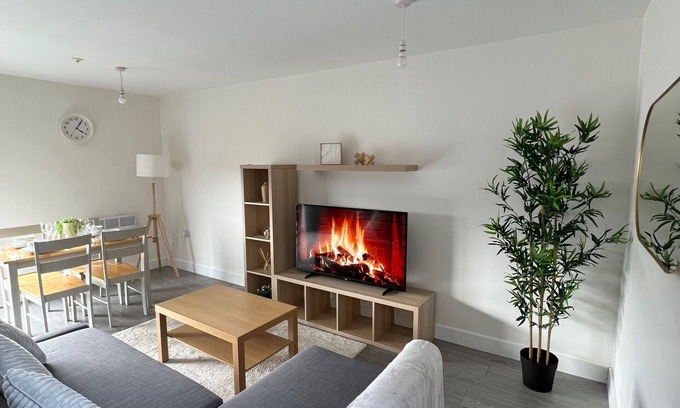 Hemel Hempstead Apartment | 2 Bedroom Modern City Centre Apartment