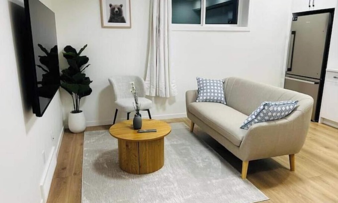 Sage Hill House | 2 Bedroom Modern Comfort Calgary