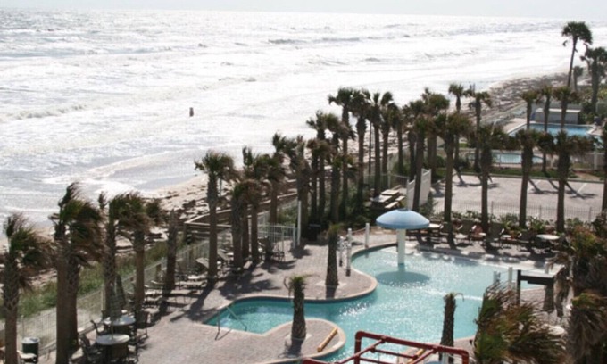 Bostroms Condo | 2 Bedroom on Ormond Beach!