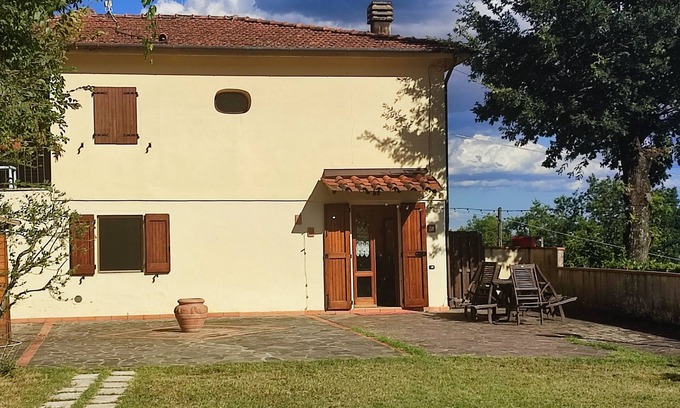 Croce a Uzzo House | 2 Bedroom Private vacation home in Corbezzi