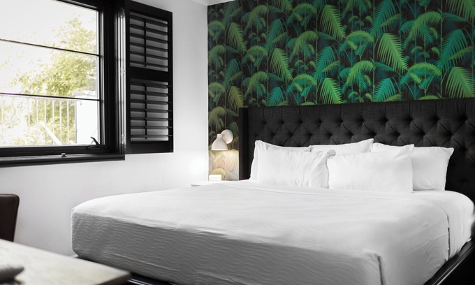 Rutledge Hill House | 2 Blocks to Broadway | 1BDR King ADA Suite | SoBro