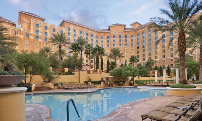 Las Vegas Resort | 2 BR Wyndham Grand Desert-1 Mile to Strip. Free Shuttle. 3 pools- Vegas Oasis!