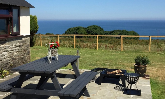 Felinwynt Cottage | 2 Byre cottages- Dog friendly cosy cottage with stunning views of the sea