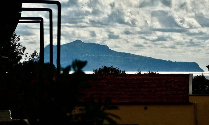 Chiaia House | 2 camere con pianoforte