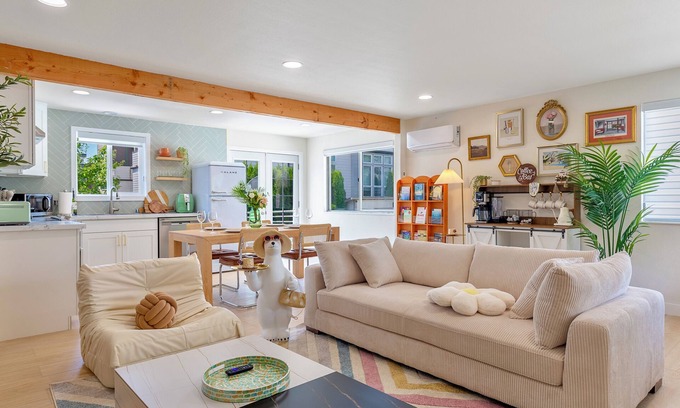 Ballard Apartment | 2 King Modern Suite w/AC and Fenced Yard