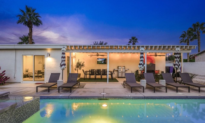 Desert Park Estates House | 2 Living Rooms / Fireplace / Yoga Deck / Spa Heat Included